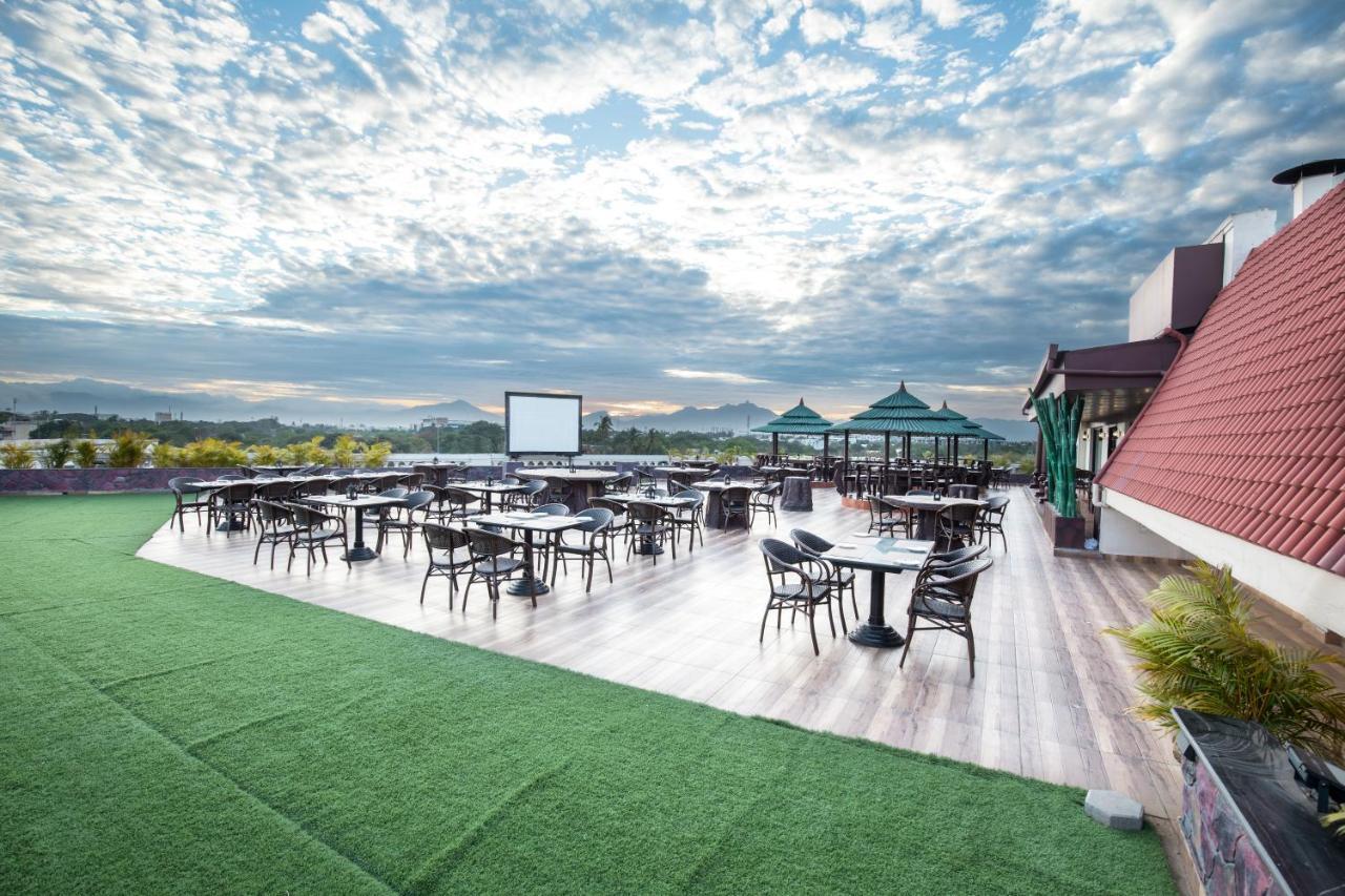 Hotel Jenneys Residency Coimbatore Esterno foto