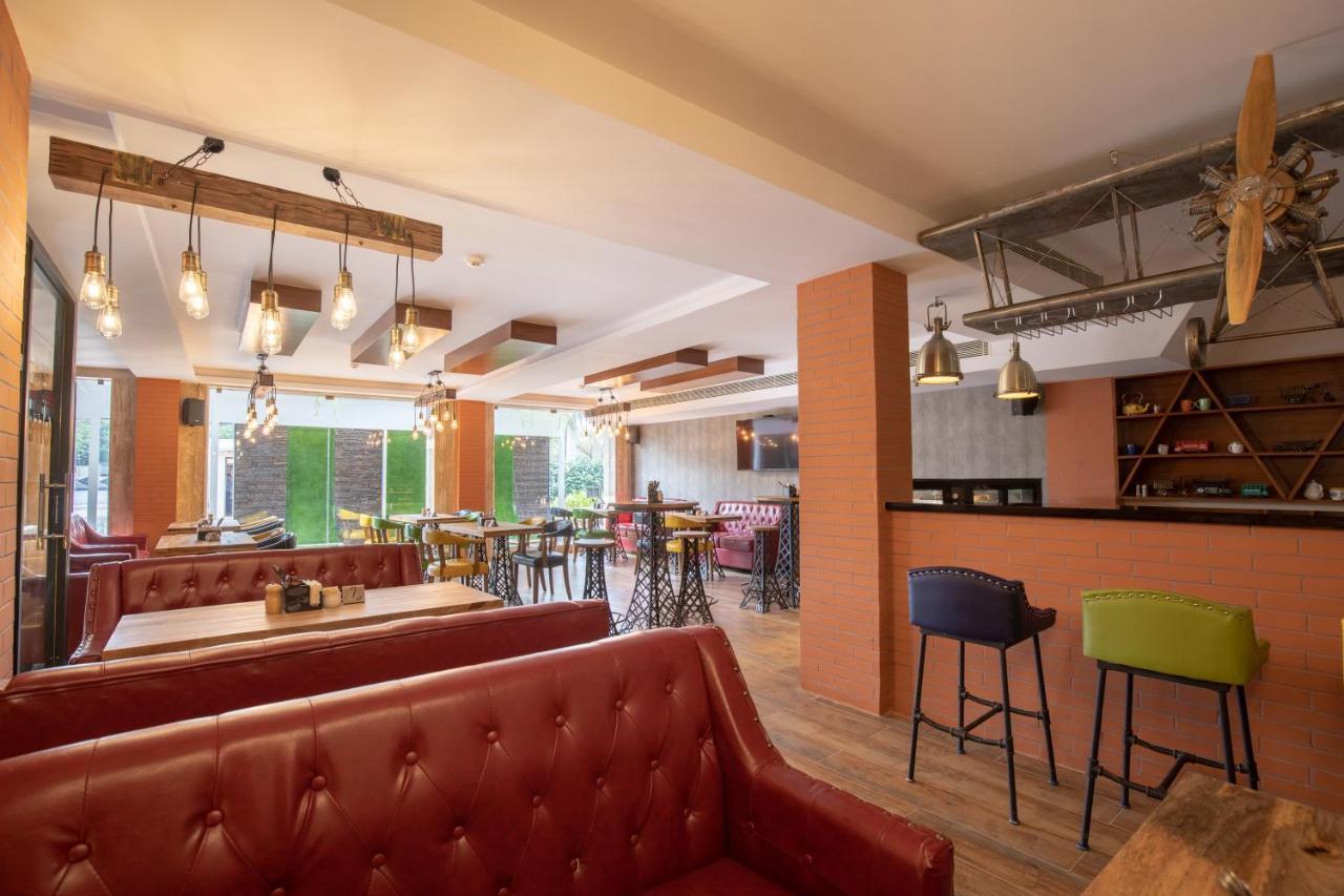 Hotel Jenneys Residency Coimbatore Esterno foto