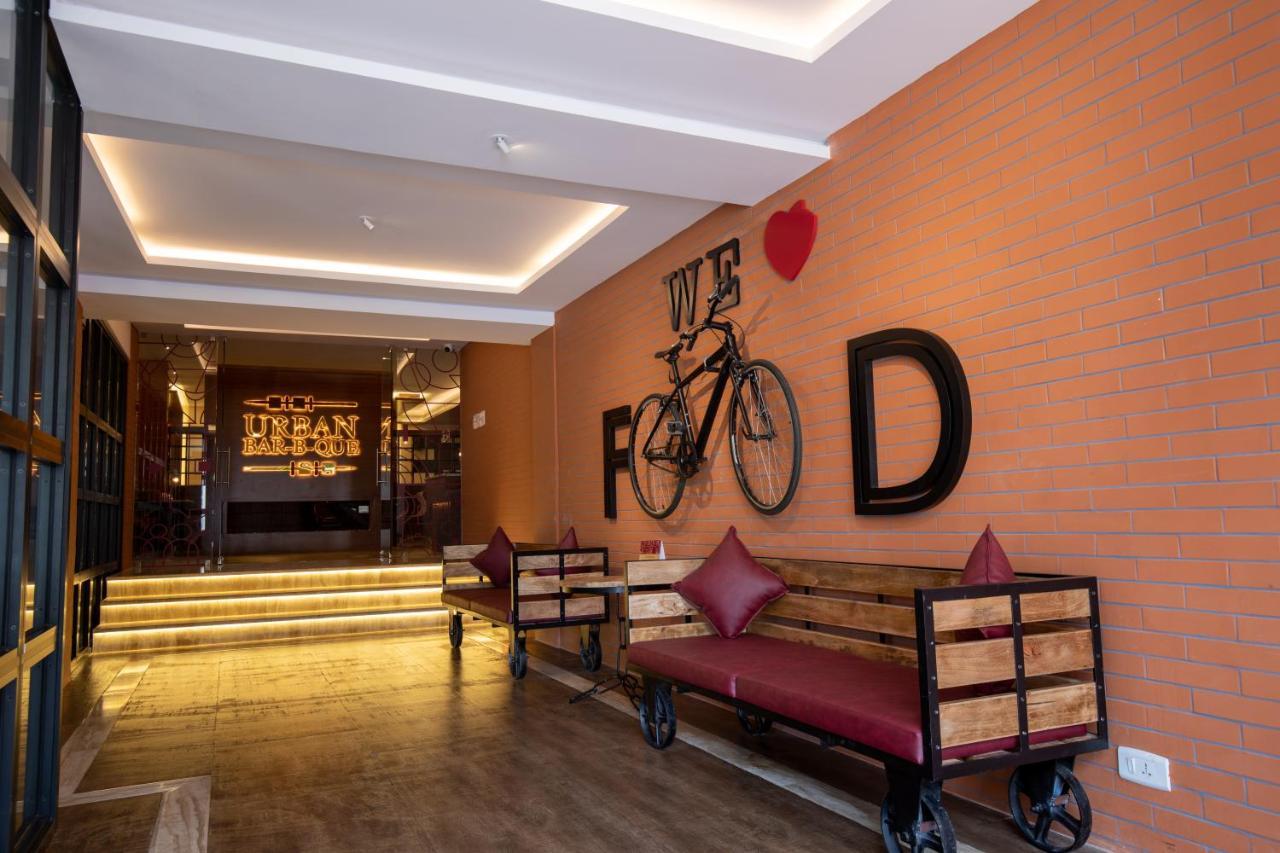 Hotel Jenneys Residency Coimbatore Esterno foto