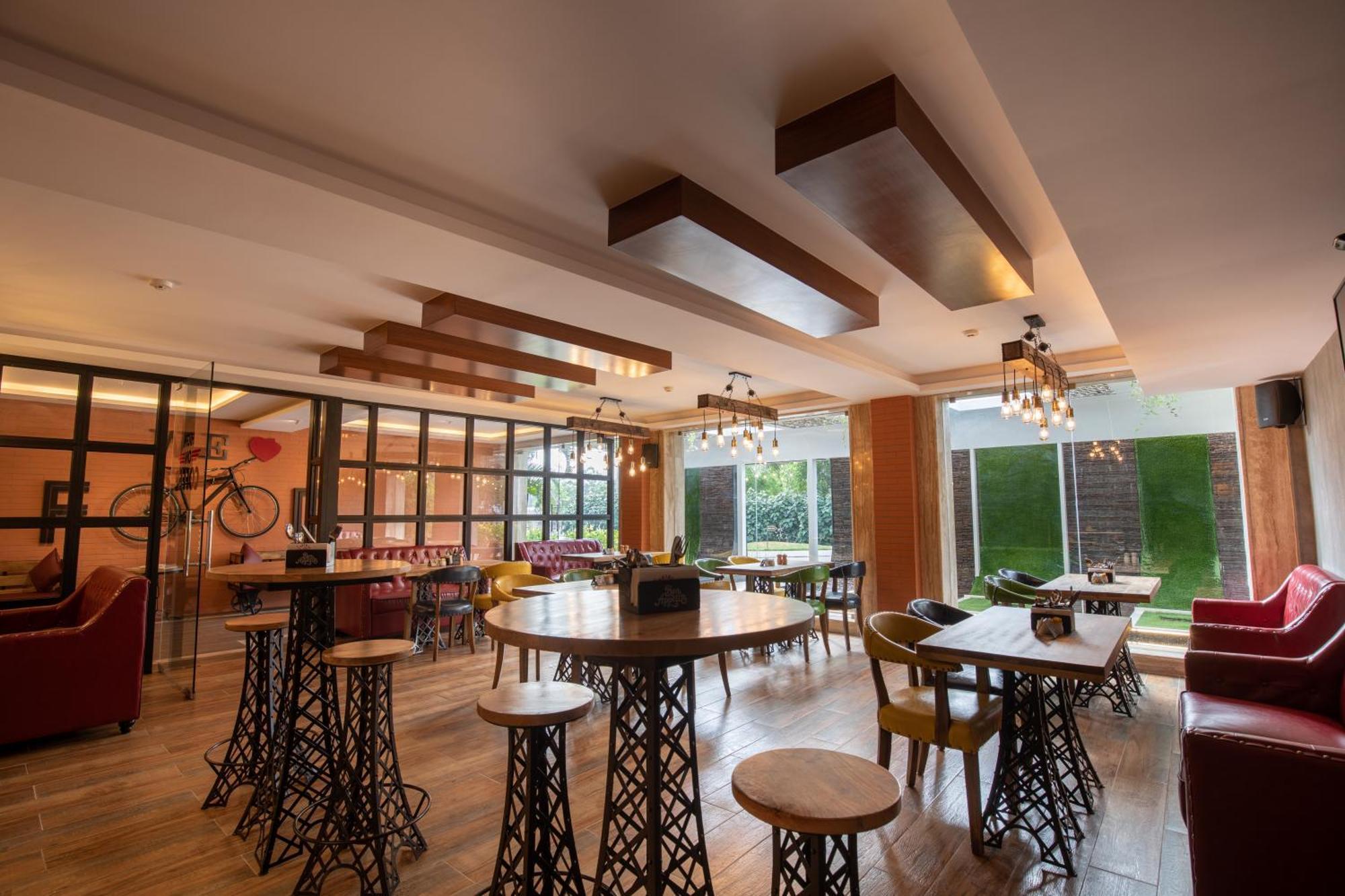 Hotel Jenneys Residency Coimbatore Esterno foto