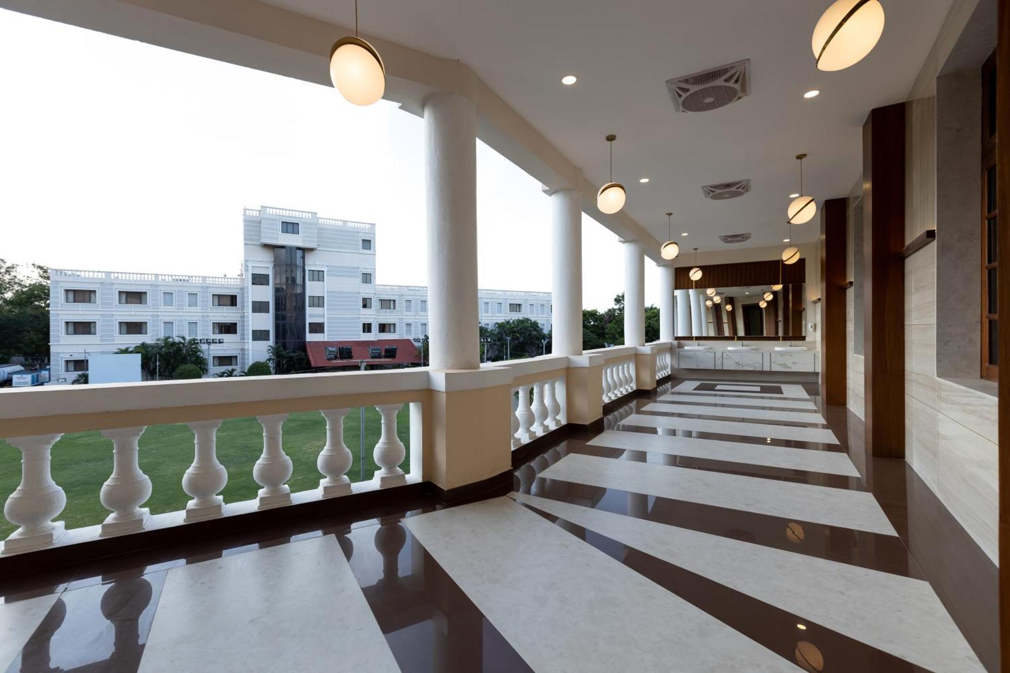 Hotel Jenneys Residency Coimbatore Esterno foto